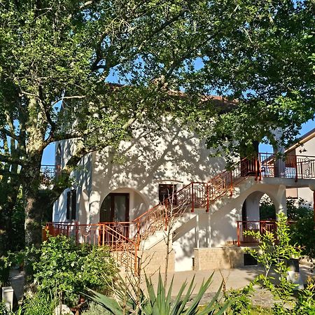 Villa Kucan Porat  Eksteriør billede